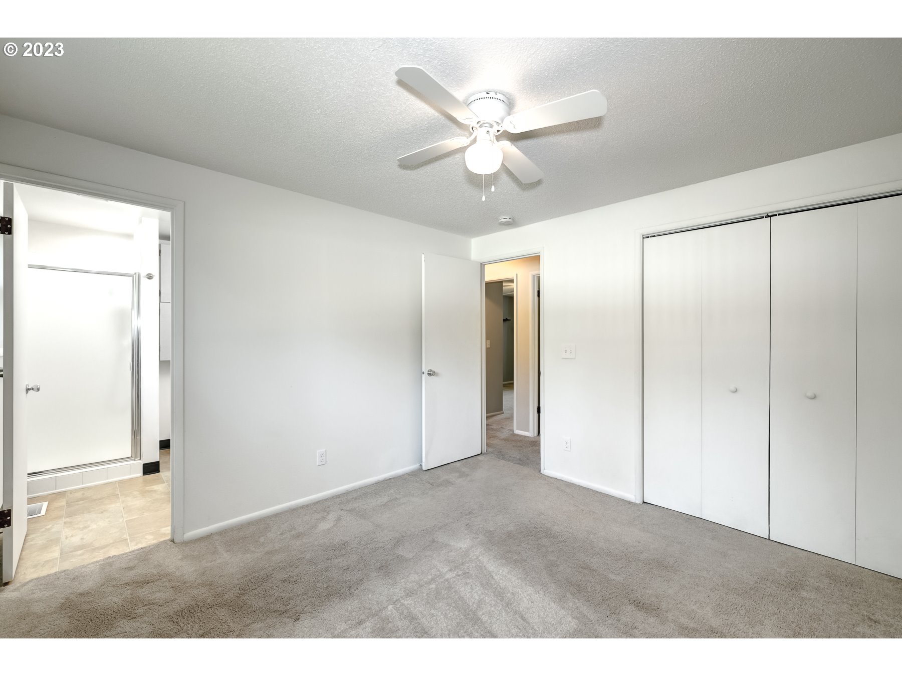 20430 Southwest Avon Court Beaverton, OR 97078 - Photo 19 of 29 a view of an empty room and window