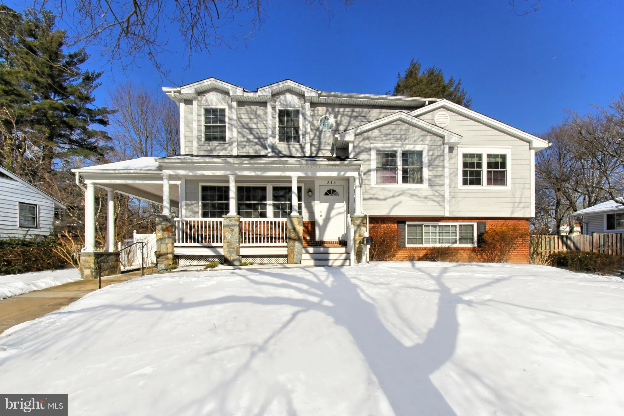 314 Cabin Road Southeast Vienna, VA 22180 - Photo 1 of 30 Exterior (Front)