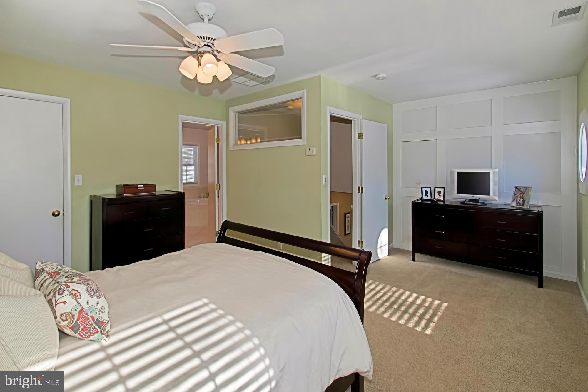 314 Cabin Road Southeast Vienna, VA 22180 - Photo 19 of 30 Bedroom (Master)