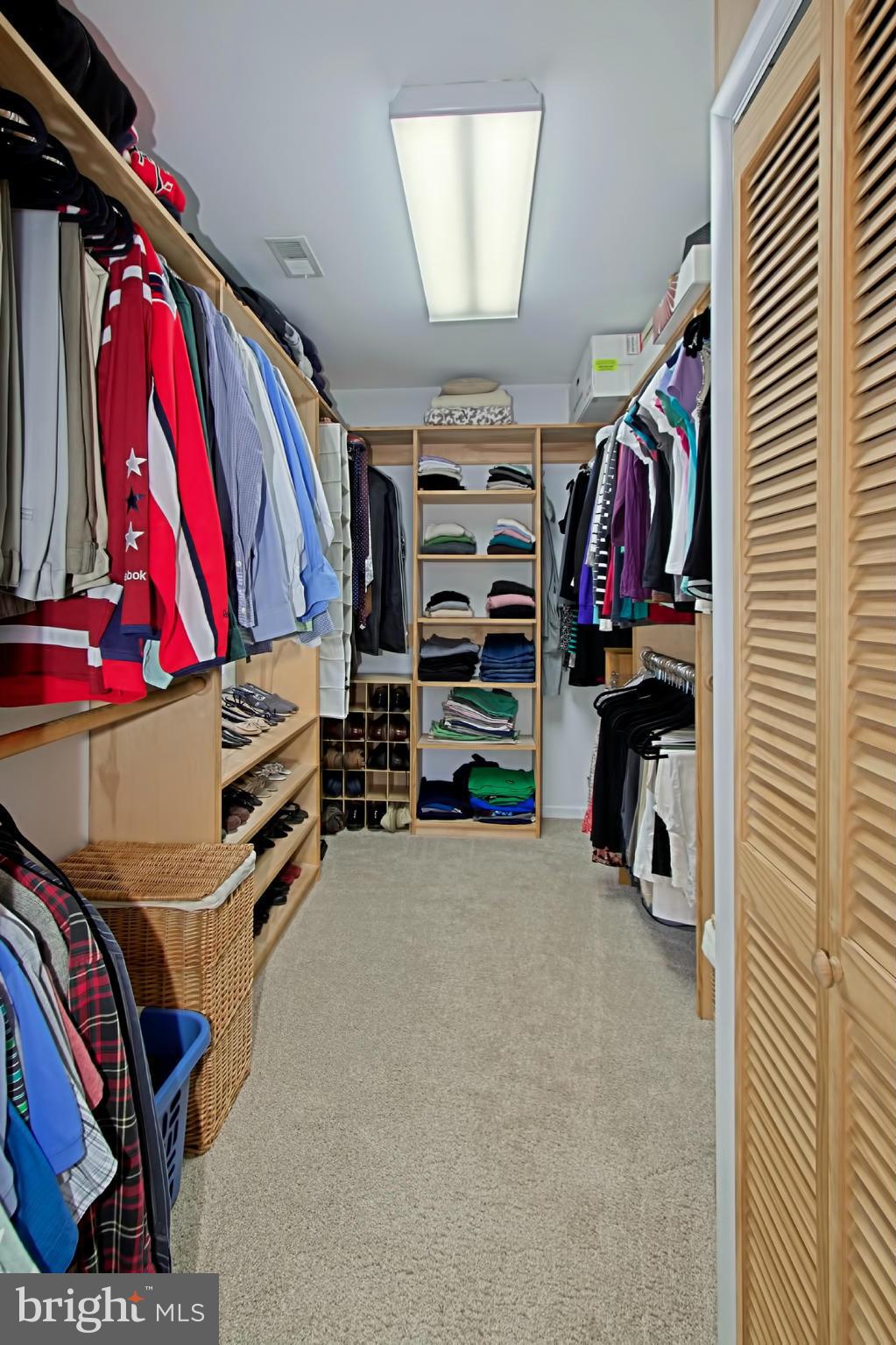 314 Cabin Road Southeast Vienna, VA 22180 - Photo 22 of 30 Master closet