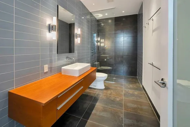 $3,900,000 | 420 West 25th Street, Unit PHA | Chelsea