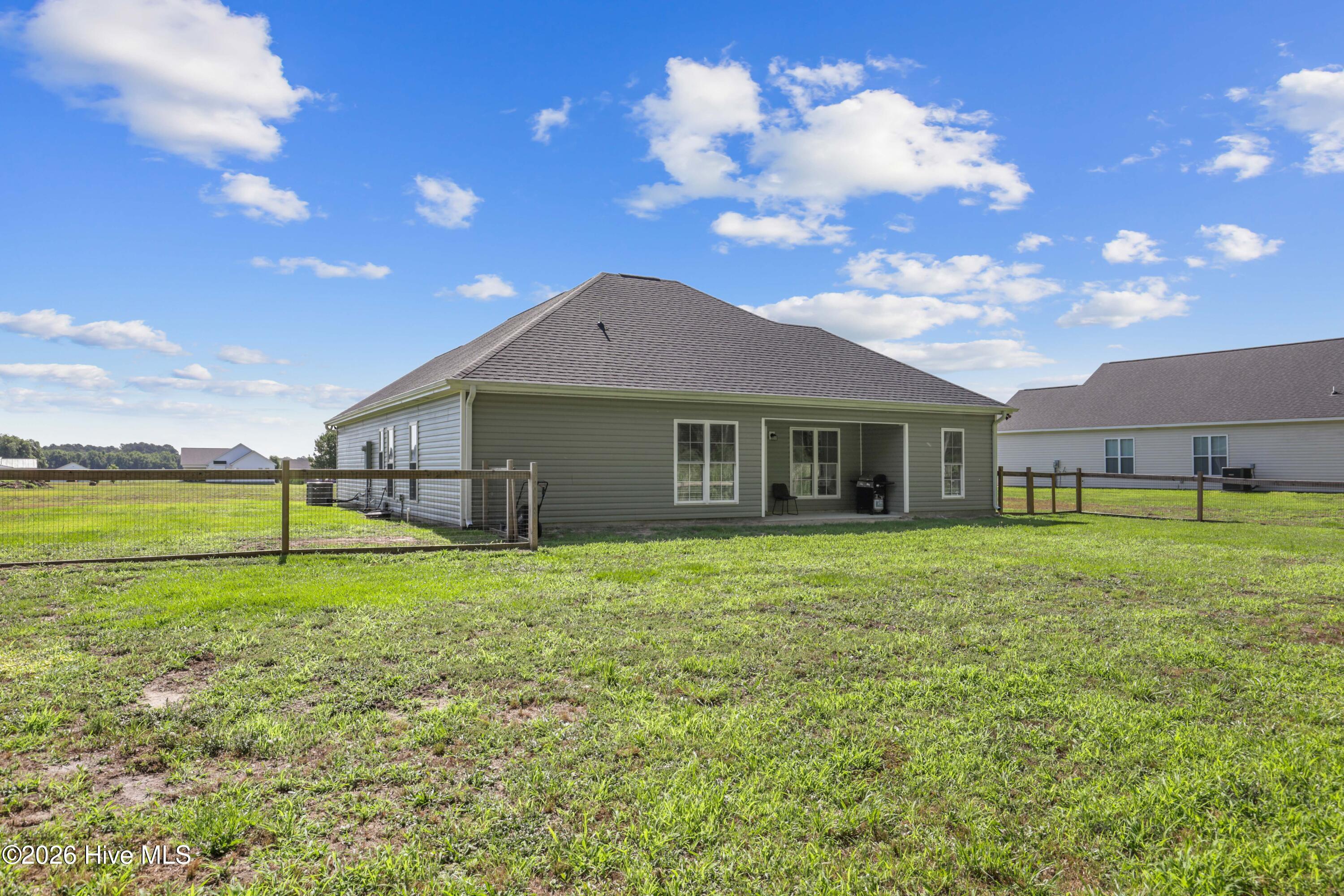830 Bright Leaf Road Kinston, NC 28504 - Photo 8 of 43