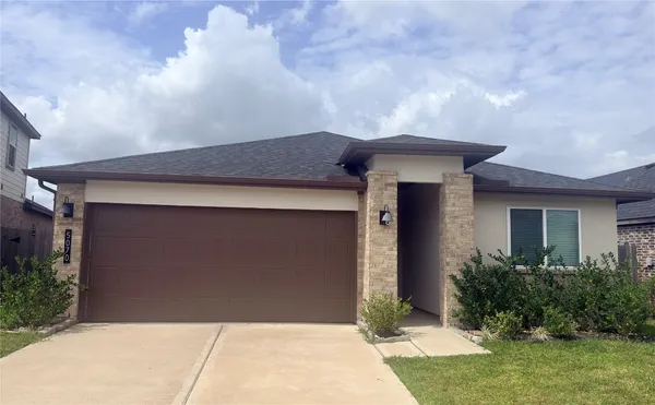 $2,300 | 5070 Pne Hvn Lane, Arcola, TX 77545