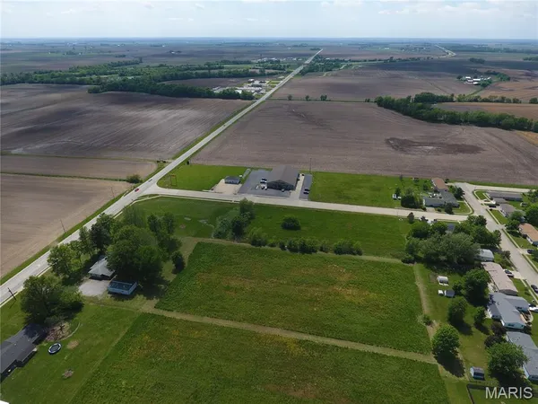 $80,000 | 91 Weatherholt Drive, New Baden, IL 62265