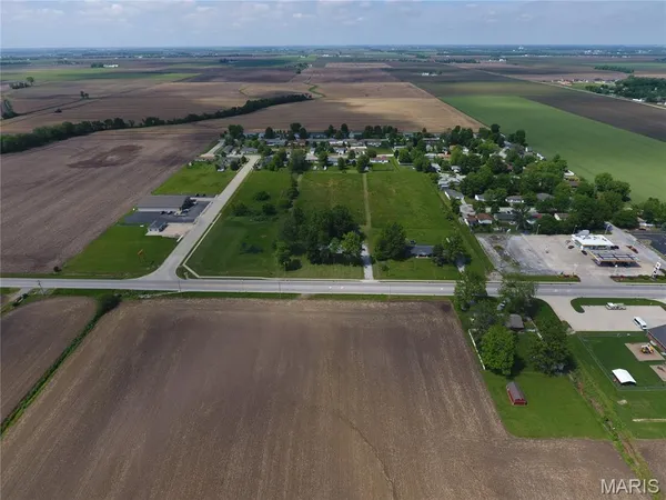 $80,000 | 91 Weatherholt Drive, New Baden, IL 62265