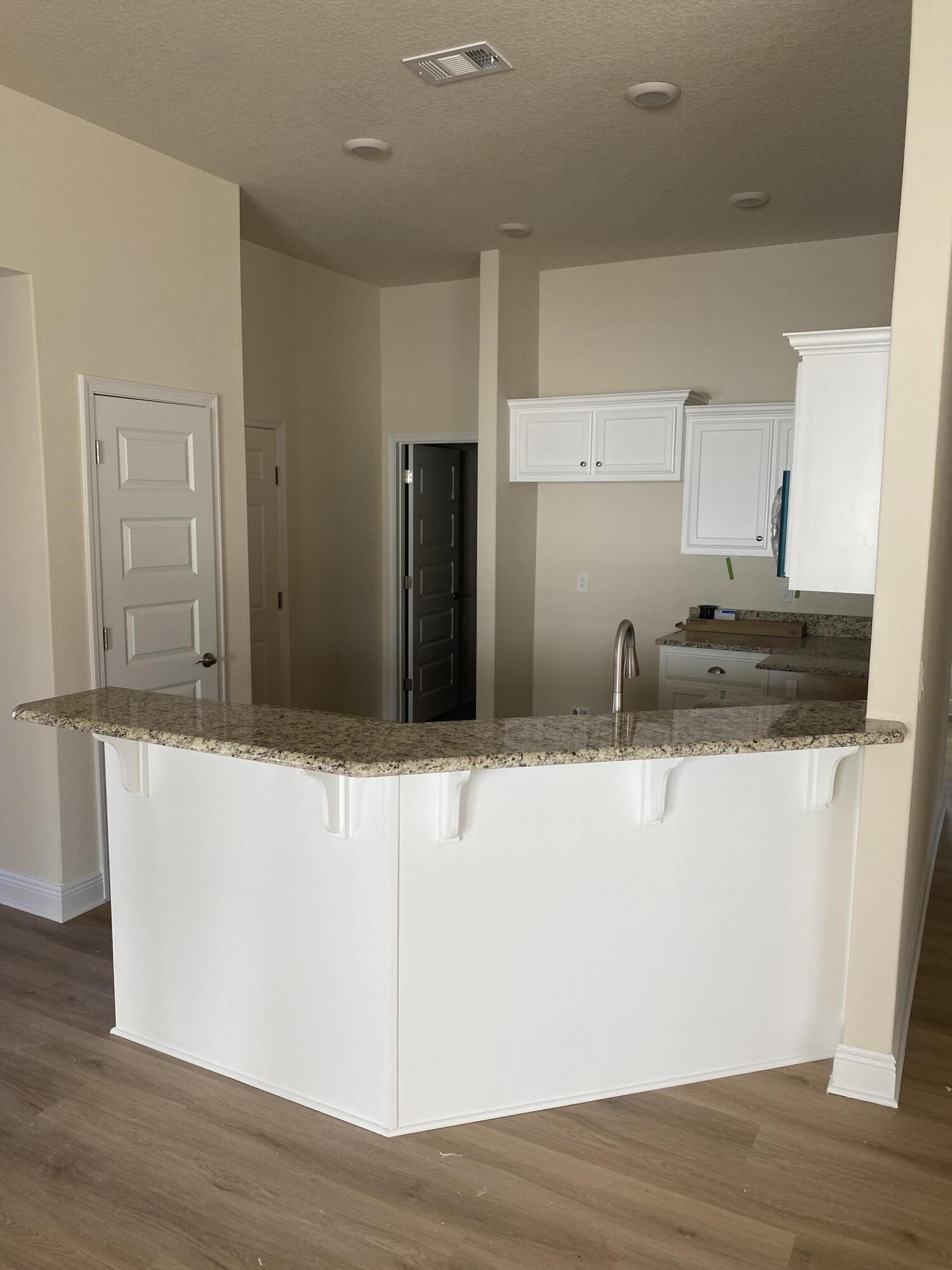 144 Ridgeway Circle Crestview, FL 32536 - Photo 10 of 14 69507350687__2B27F626-C265-4858-9B6E-DD9