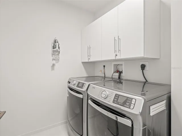 $7,500 | 1020 Sunset Point Road, Unit 511, Clearwater, FL 33755