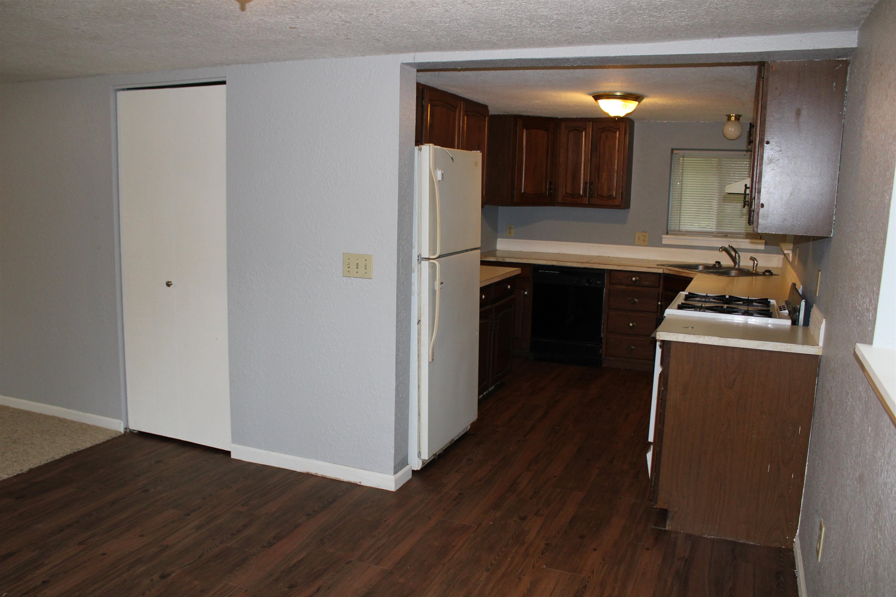 2183 West Deerfield Road Mount Pleasant, MI 48858 - Photo 10 of 22 1905676-9.JPG