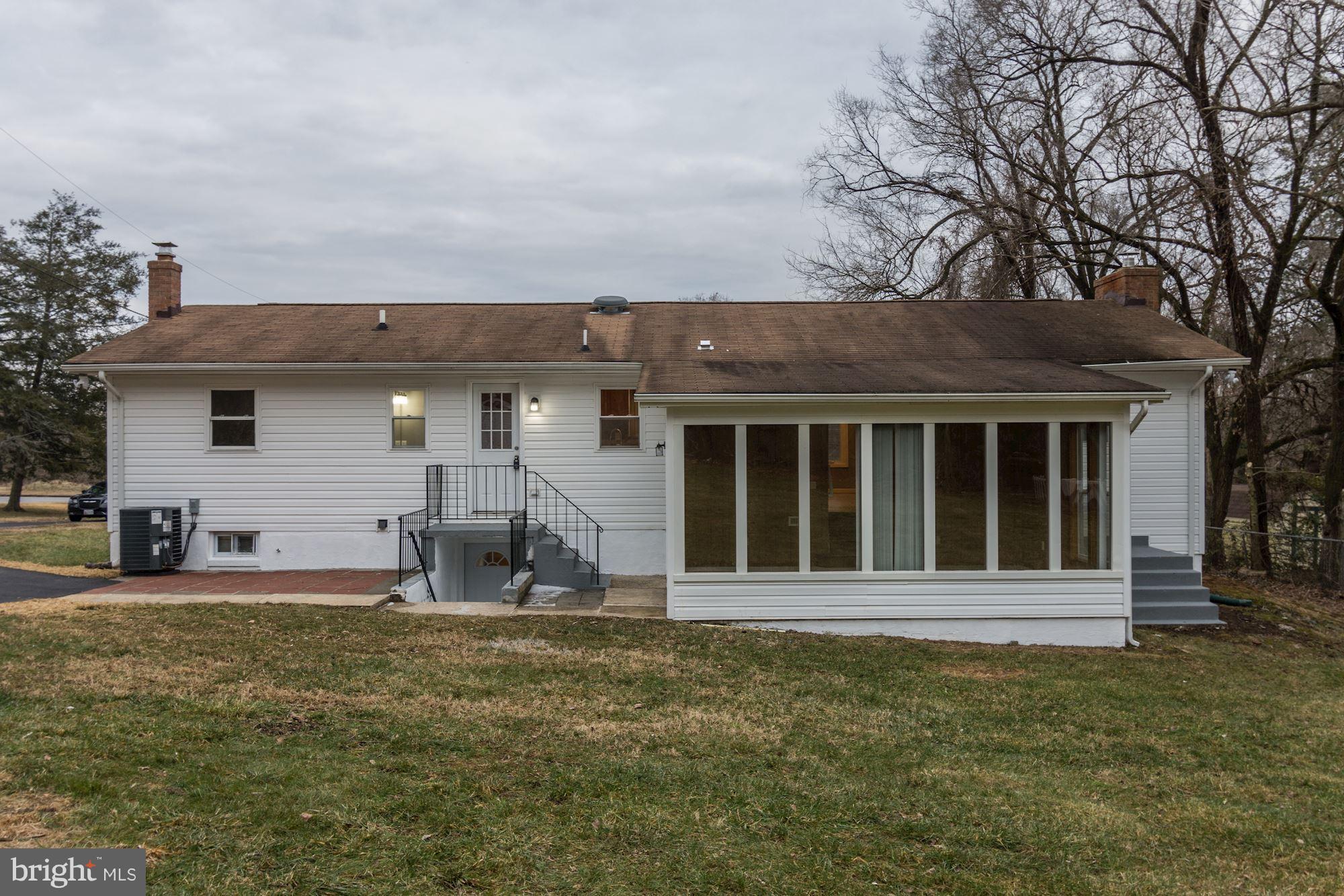 13009 Piscataway Road Clinton, MD 20735 - Photo 29 of 30 Exterior (Rear)