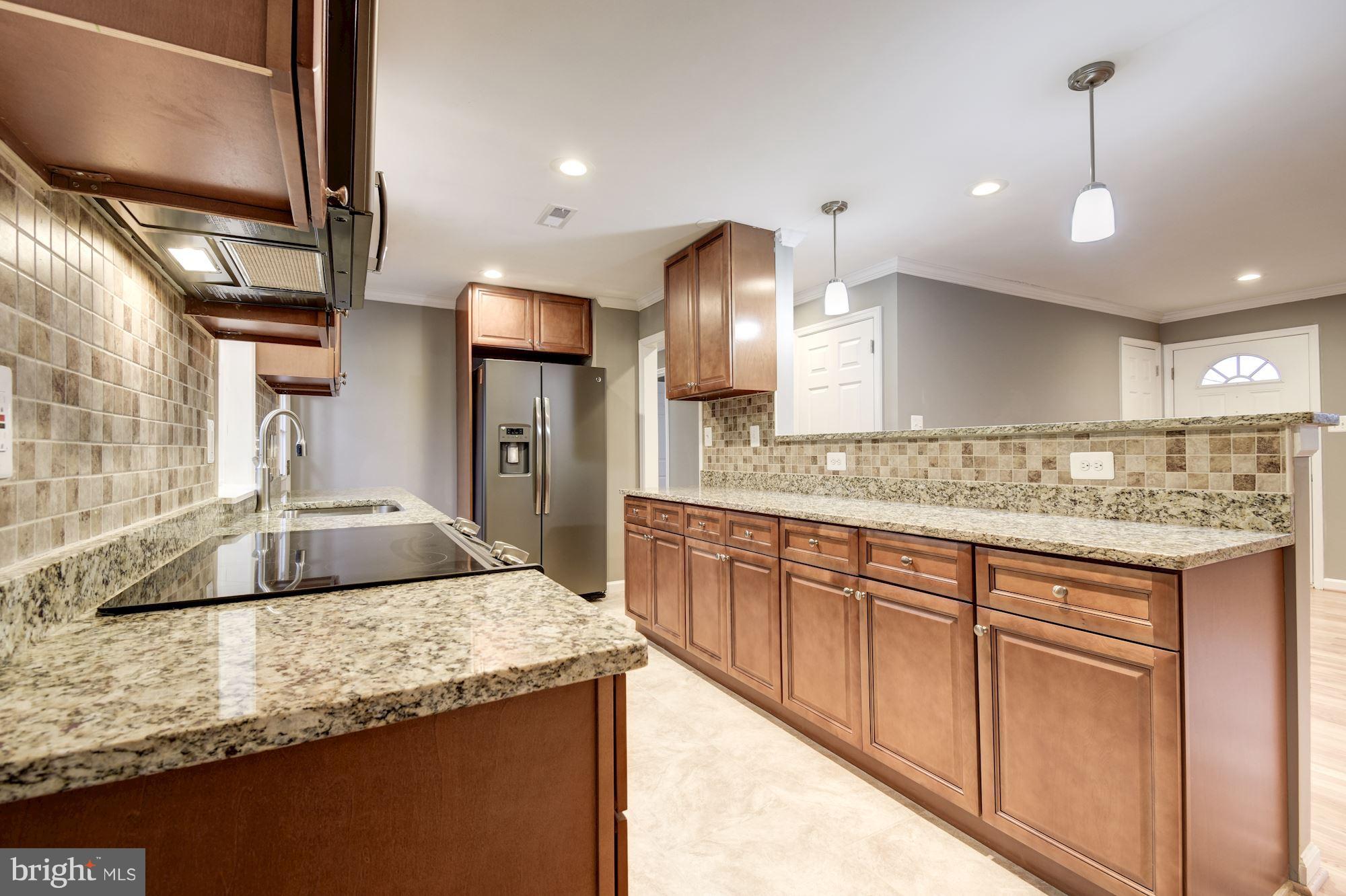 13009 Piscataway Road Clinton, MD 20735 - Photo 8 of 30 Kitchen