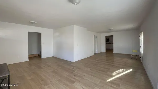 $325,000 | 705 South Satus Avenue, Wapato, WA 98951