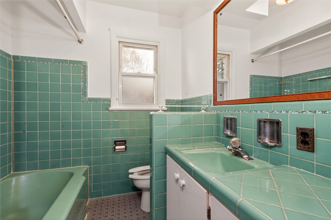 370 Lafayette Road Irondequoit, NY 14609 - Photo 18 of 26