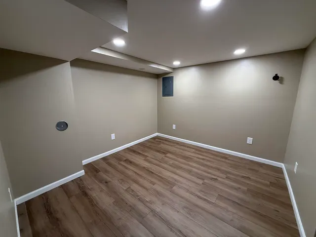 $339,900 | 2200 Oregon Street, Oshkosh, WI 54902