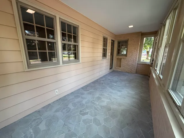 $339,900 | 2200 Oregon Street, Oshkosh, WI 54902