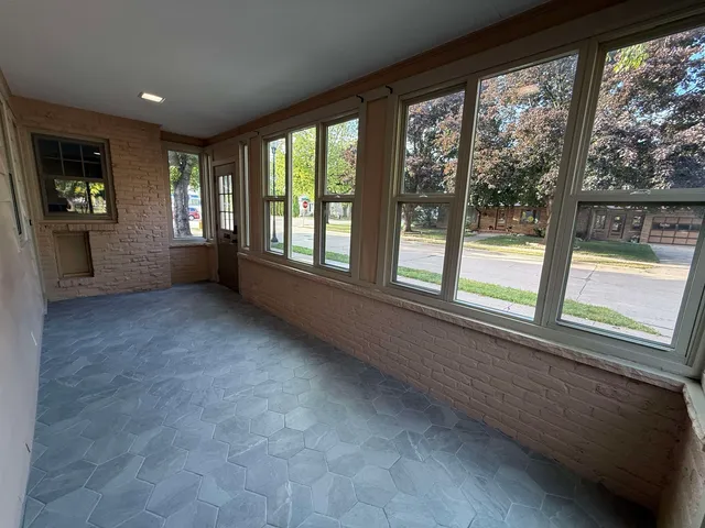 $339,900 | 2200 Oregon Street, Oshkosh, WI 54902