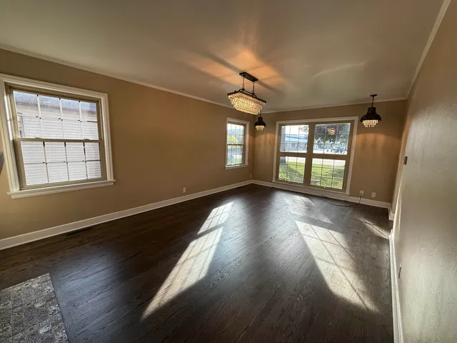 $339,900 | 2200 Oregon Street, Oshkosh, WI 54902