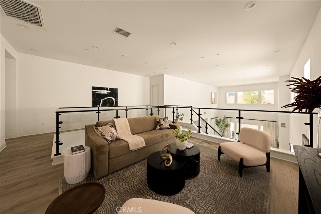 20601 Overlook Court Porter Ranch, CA 91326 - Photo 26 of 36 Gallery Image 26