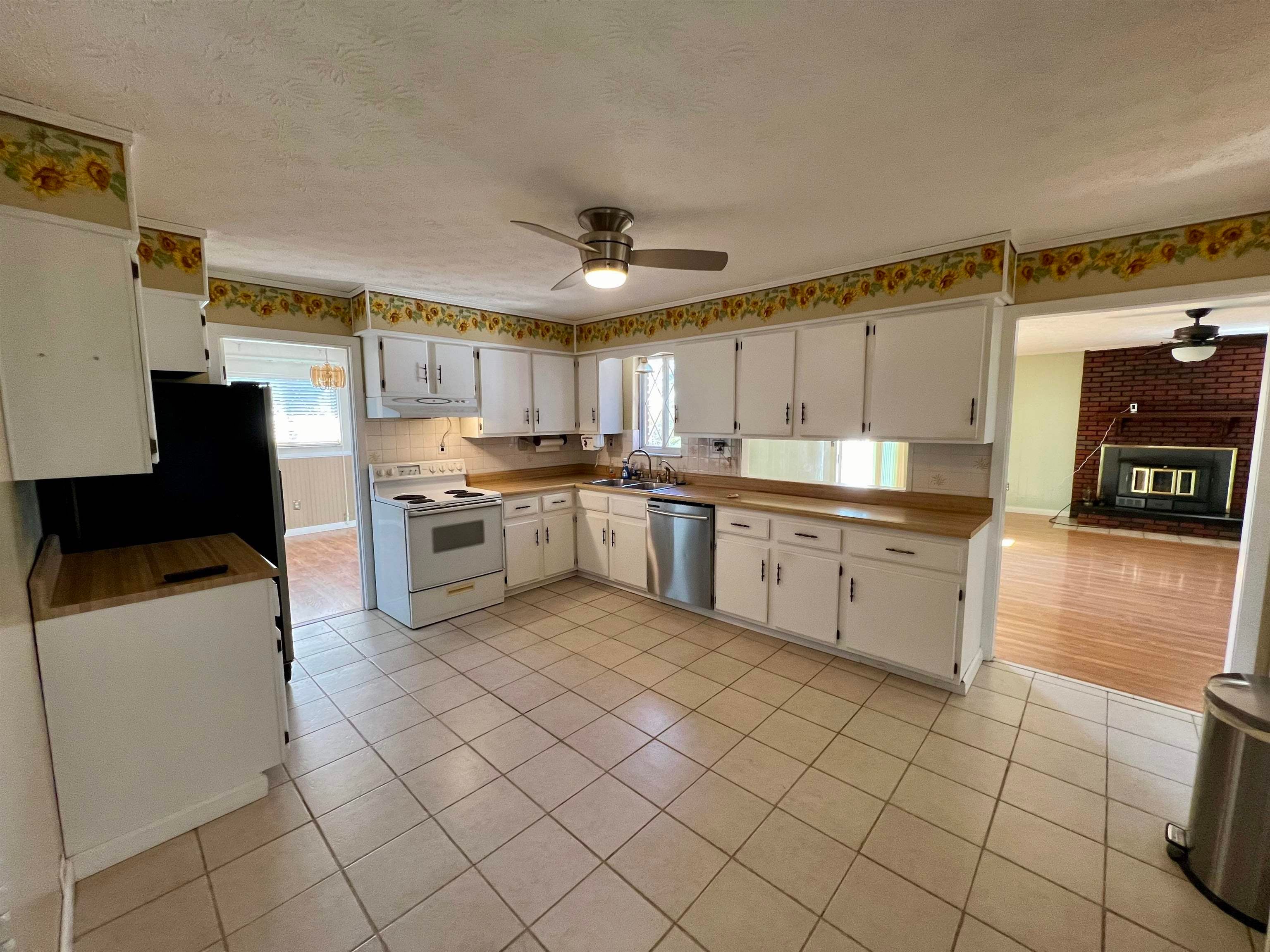 3090 Taymor Road Huntington, WV 25701 - Photo 5 of 20 Gallery Image 5