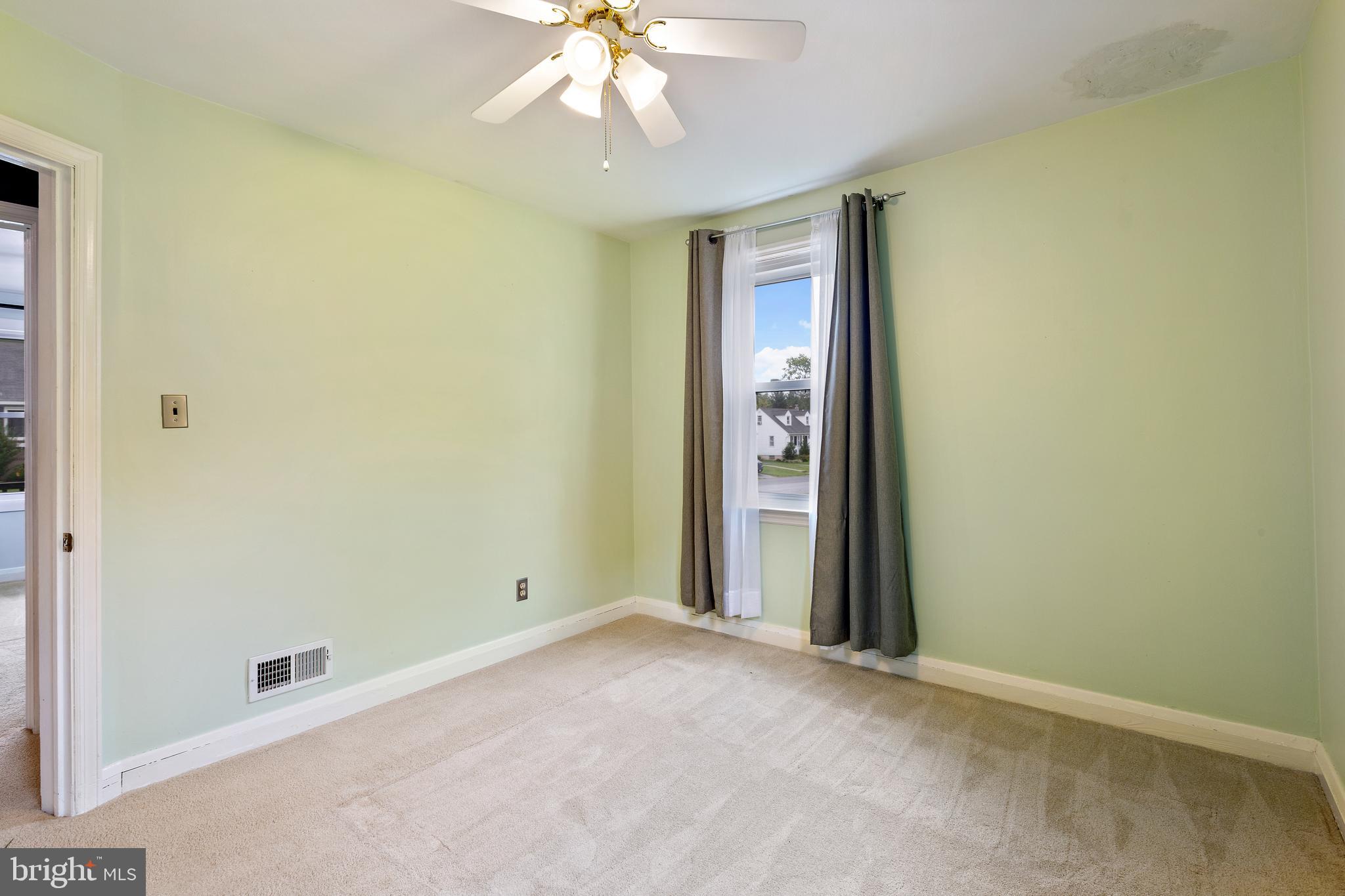 516 Cleveland Road Linthicum, MD 21090 - Photo 15 of 39