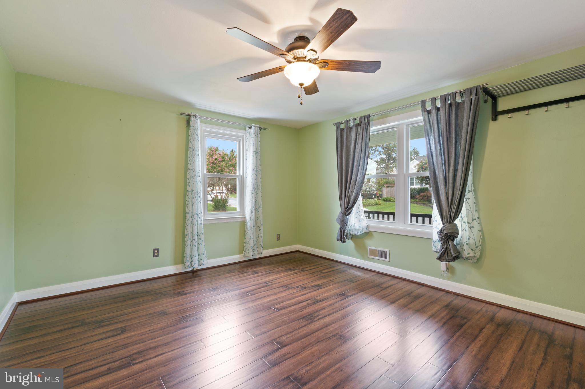 516 Cleveland Road Linthicum, MD 21090 - Photo 3 of 39