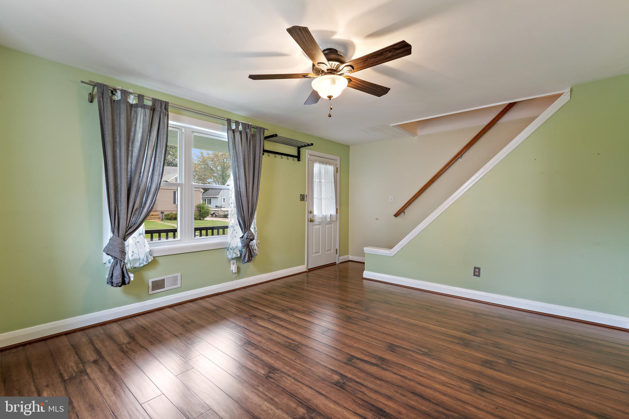 516 Cleveland Road Linthicum, MD 21090 - Photo 4 of 39