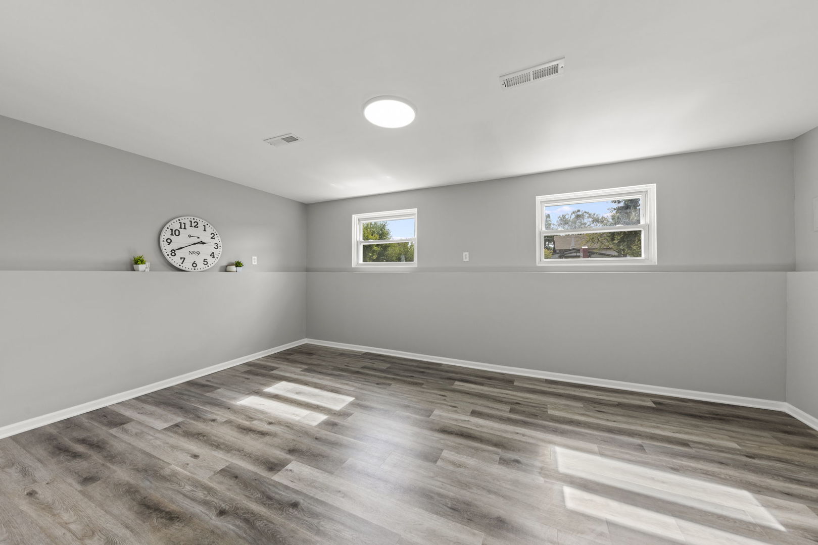 530 East Briarcliff Road Bolingbrook, IL 60440 - Photo 12 of 19 a view of empty room with window