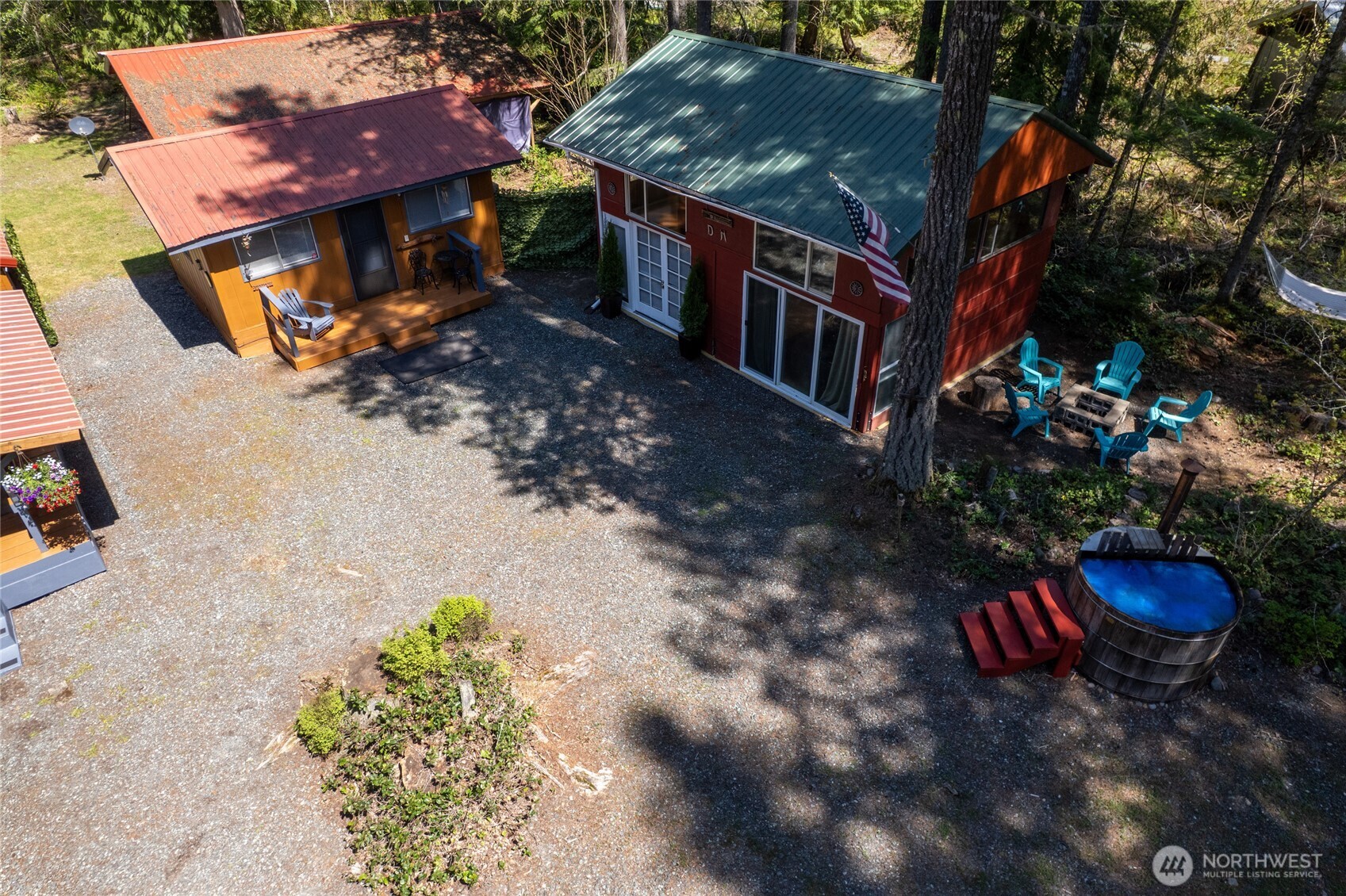 271 Skate Creek Road North Ashford, WA 98304 - Photo 23 of 40 a backyard of a house with lots of green space