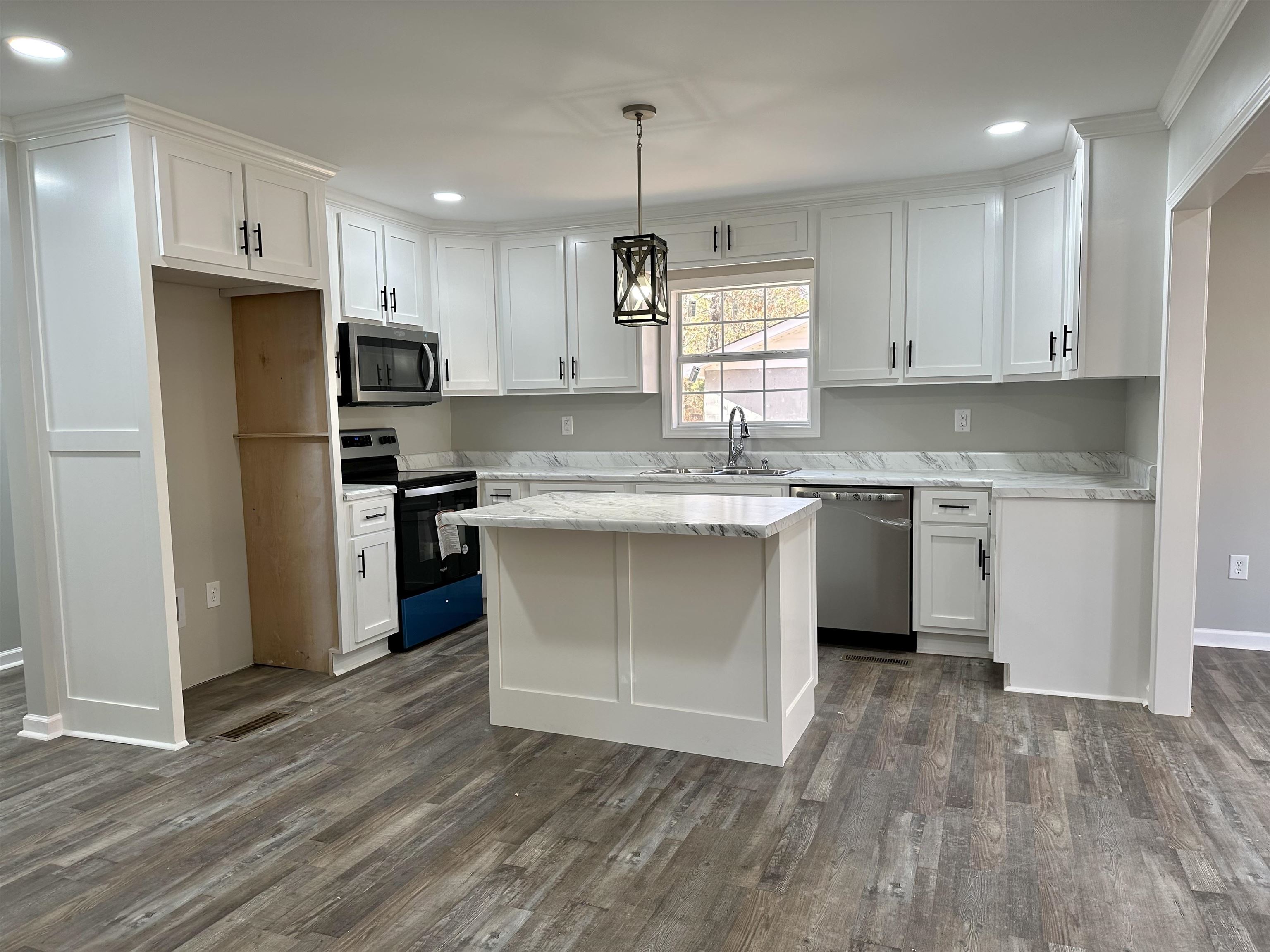 223 Forrest Hill Road Selmer, TN 38375 - Photo 4 of 22