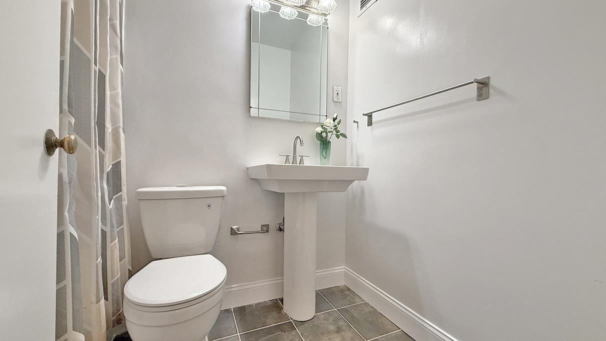 380 Mountain Road, Unit 112 Union City, NJ 07087 - Photo 14 of 33