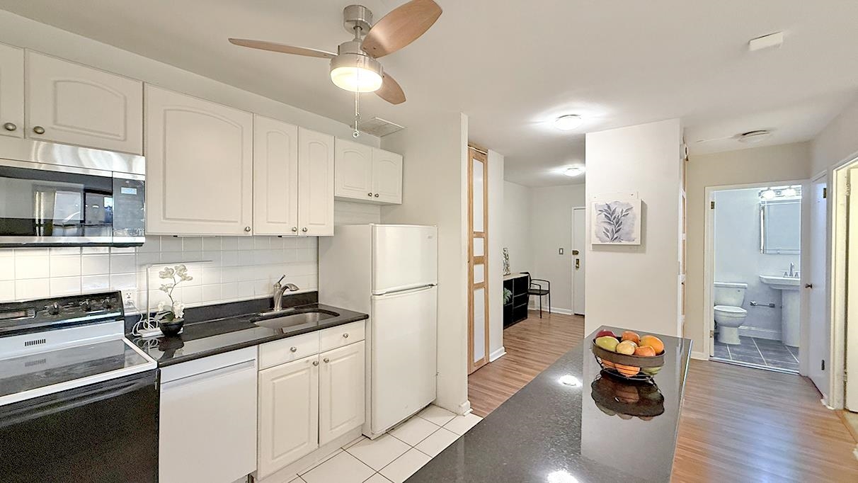 380 Mountain Road, Unit 112 Union City, NJ 07087 - Photo 9 of 33