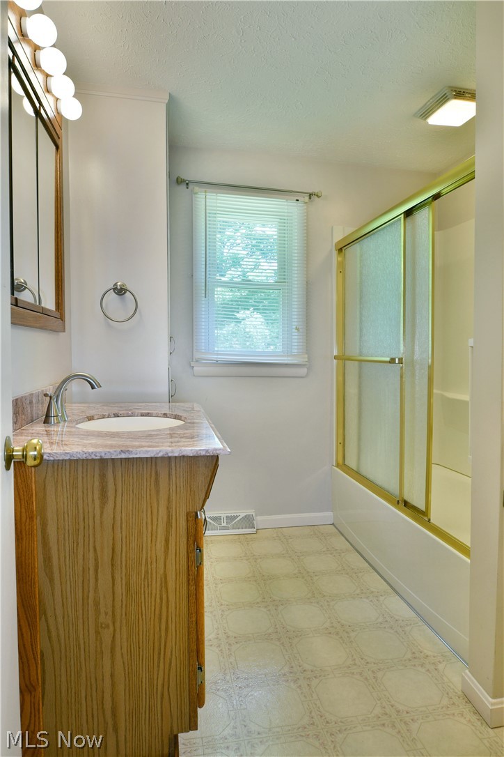 2141 North Road Northeast Warren, OH 44483 - Photo 33 of 50