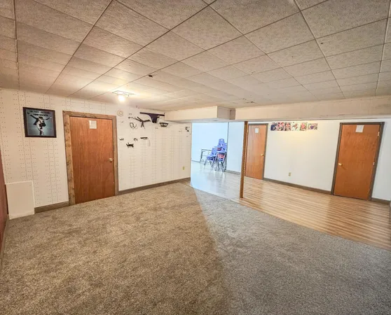 $155,000 | 513 East Hollett Street, Tracy, MN 56175