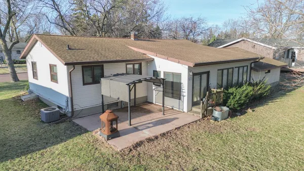 $155,000 | 513 East Hollett Street, Tracy, MN 56175