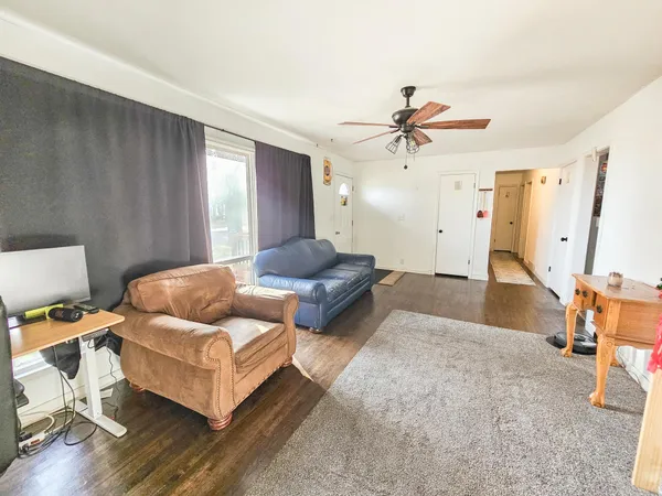 $155,000 | 513 East Hollett Street, Tracy, MN 56175