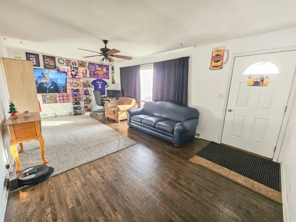 $155,000 | 513 East Hollett Street, Tracy, MN 56175