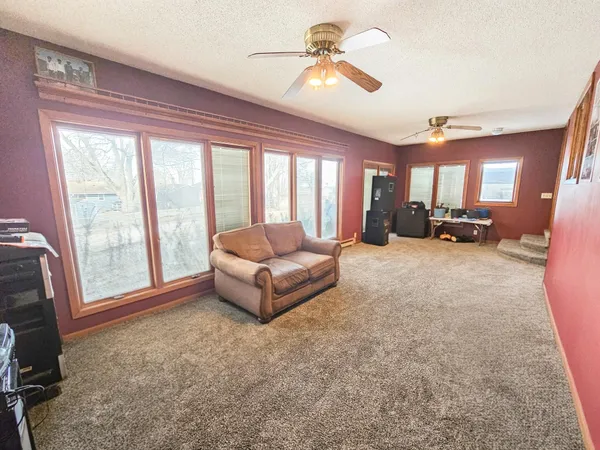 $155,000 | 513 East Hollett Street, Tracy, MN 56175