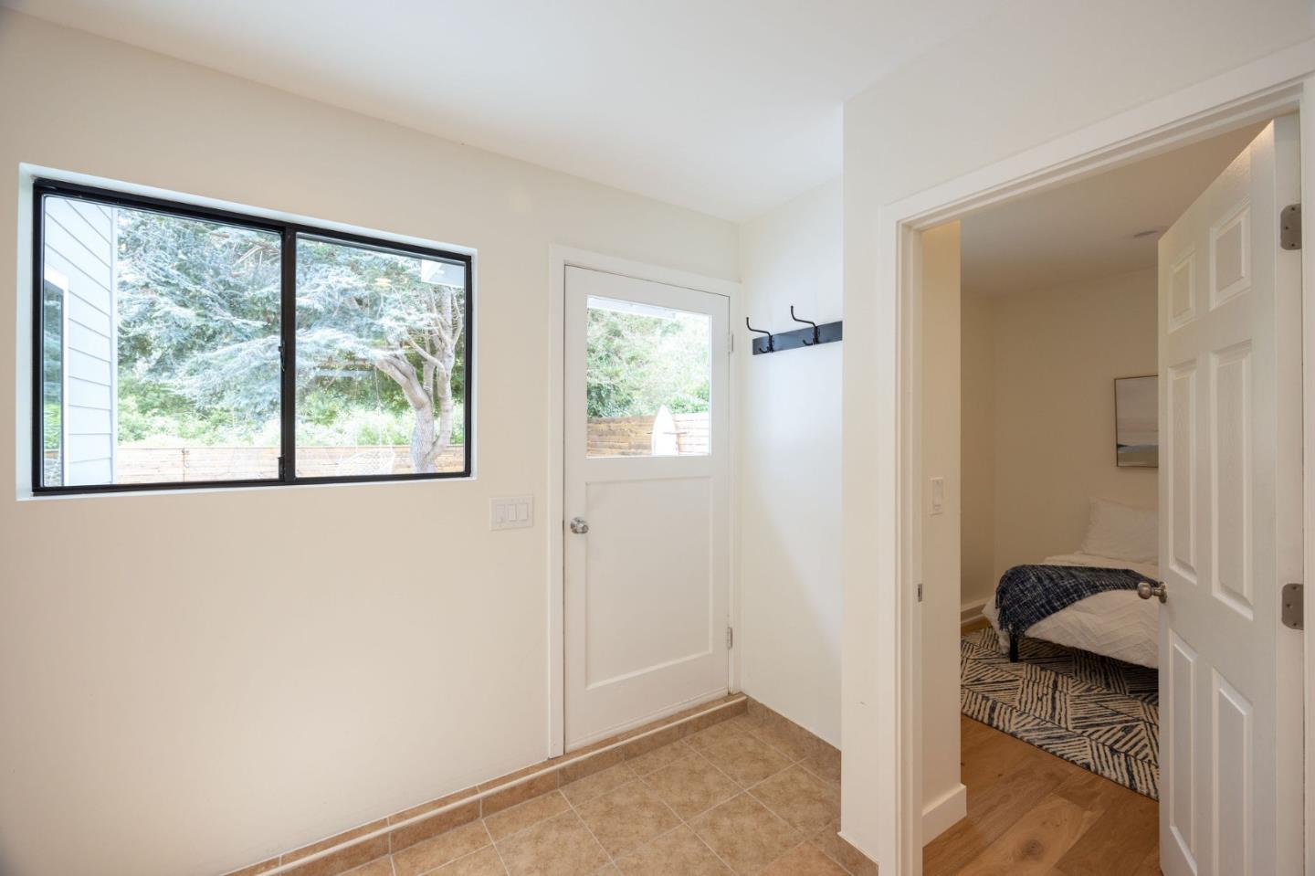 1460 Flores Drive Pacifica, CA 94044 - Photo 34 of 69