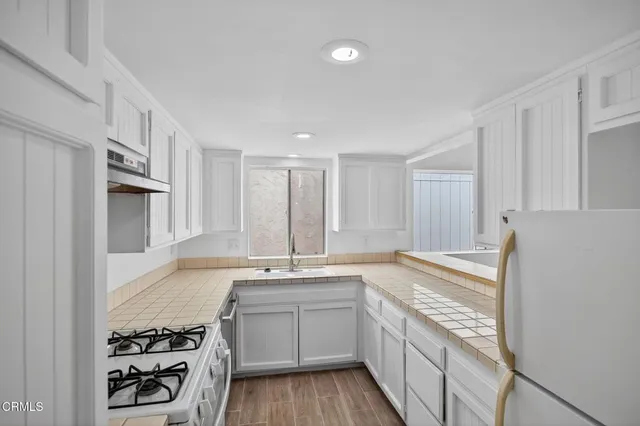 $3,875 | 244 Melrose Drive, Oxnard, CA 93035