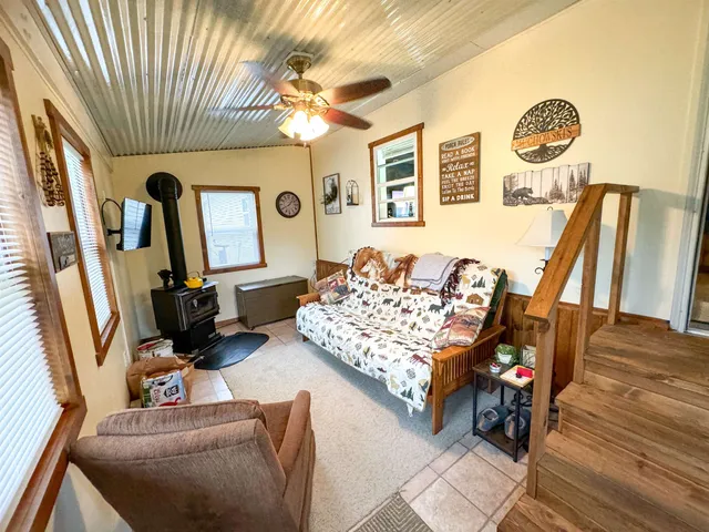 $175,900 | W10807 Neveln Lane, Crivitz, WI 54114