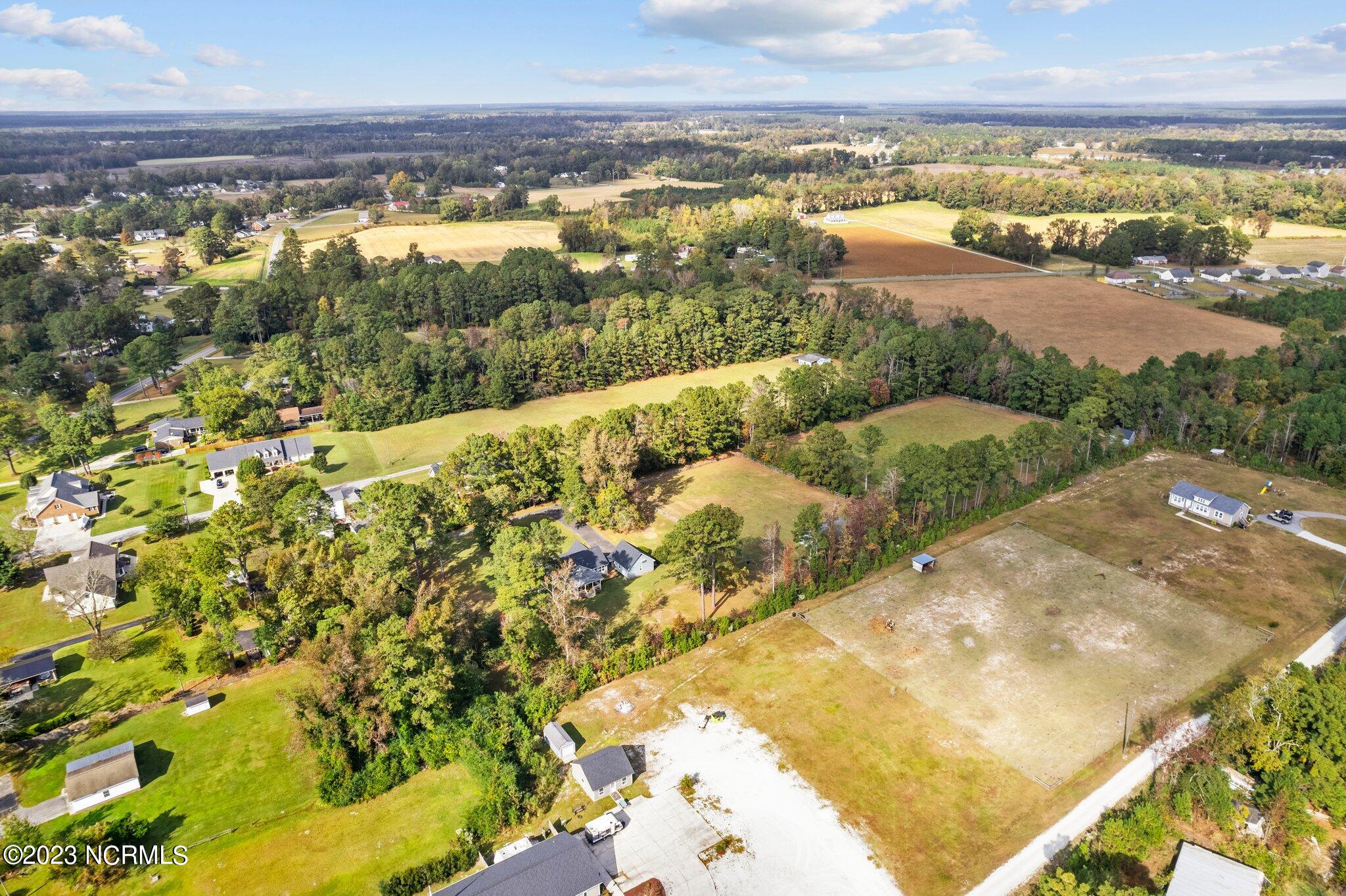 182 Huffmantown Road Richlands, NC 28574 - Photo 11 of 76 5-web-or-mls-DJI_0492