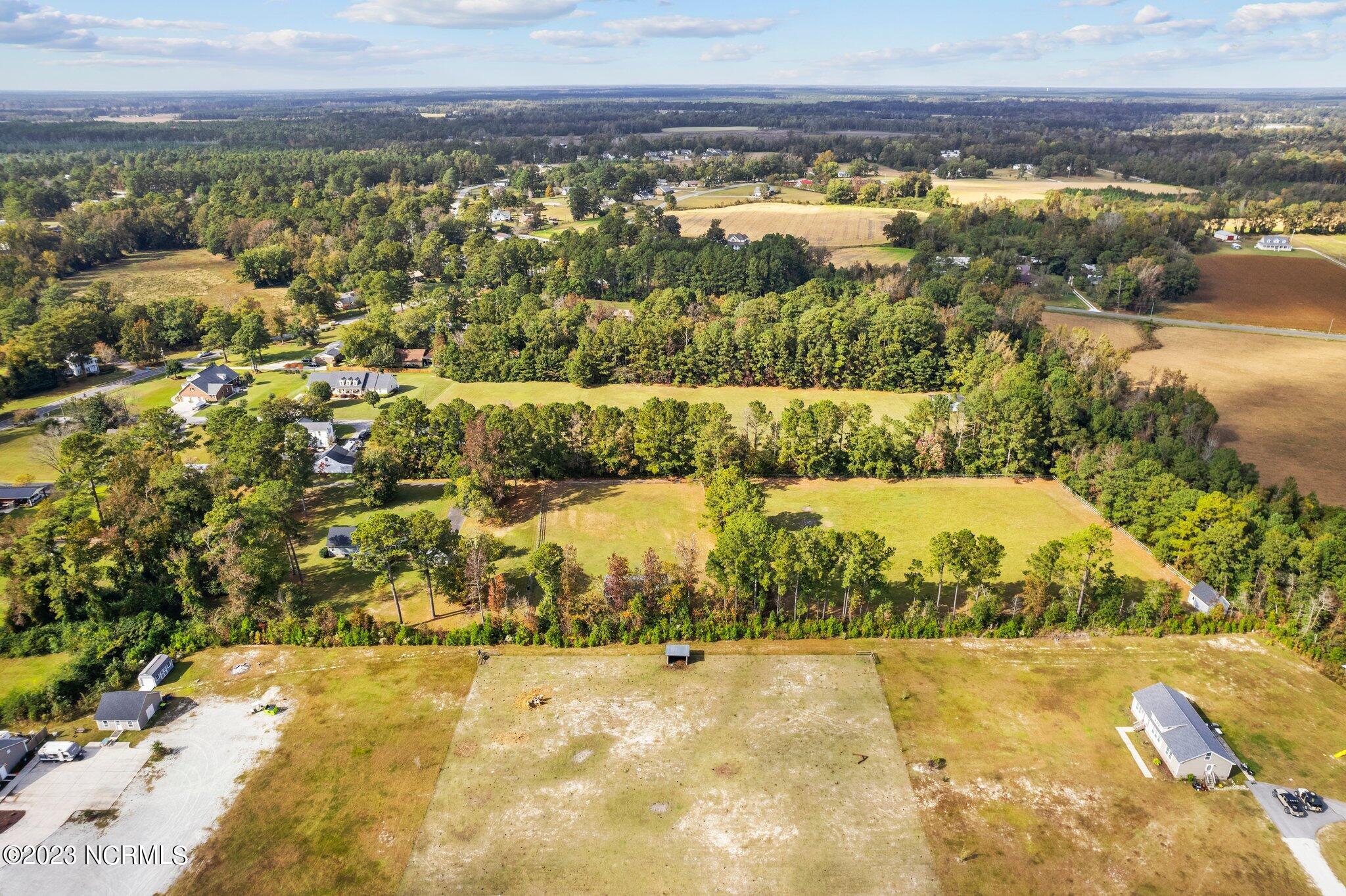 182 Huffmantown Road Richlands, NC 28574 - Photo 12 of 76 7-web-or-mls-DJI_0493