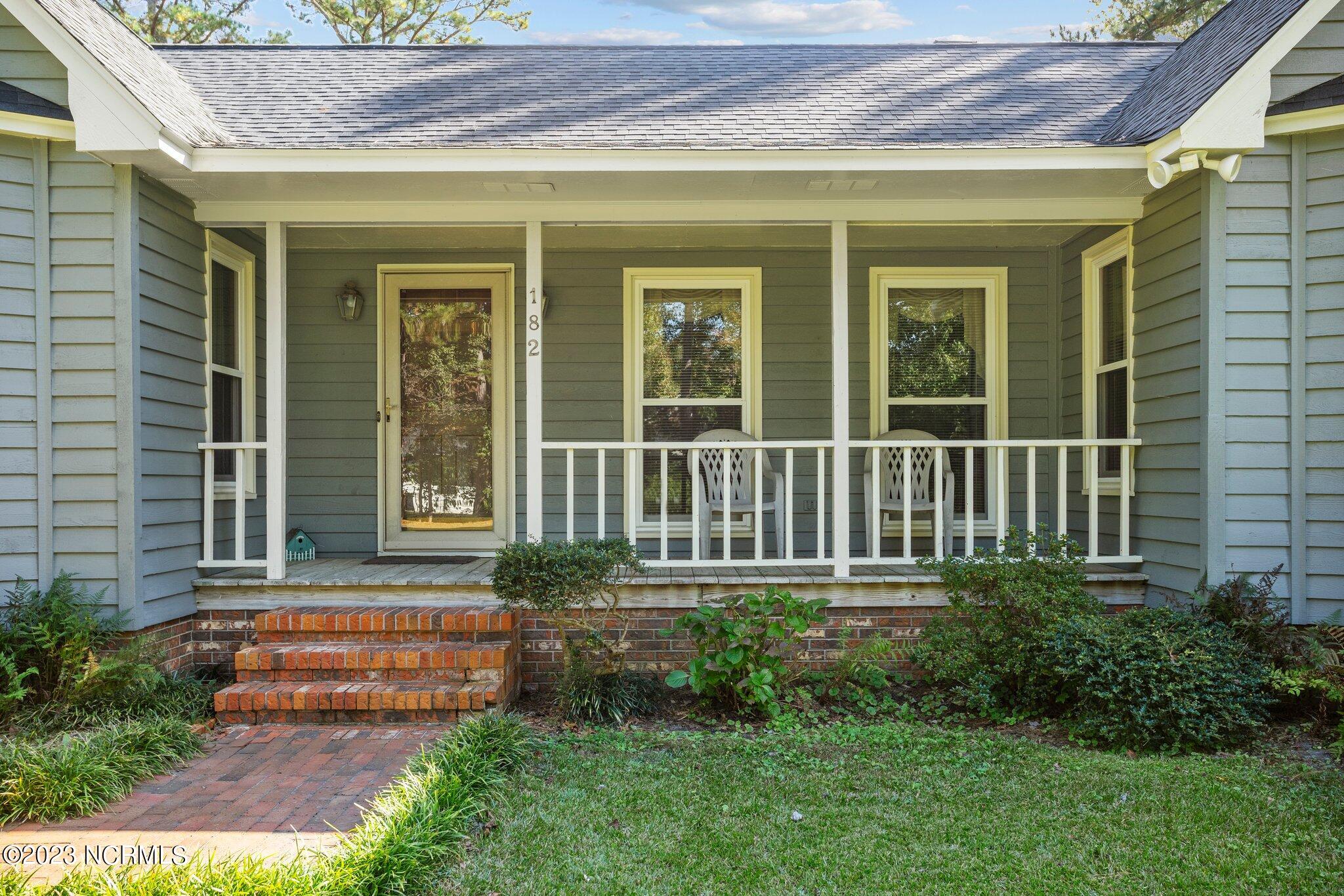 182 Huffmantown Road Richlands, NC 28574 - Photo 5 of 76 1-web-or-mls-DSC08768