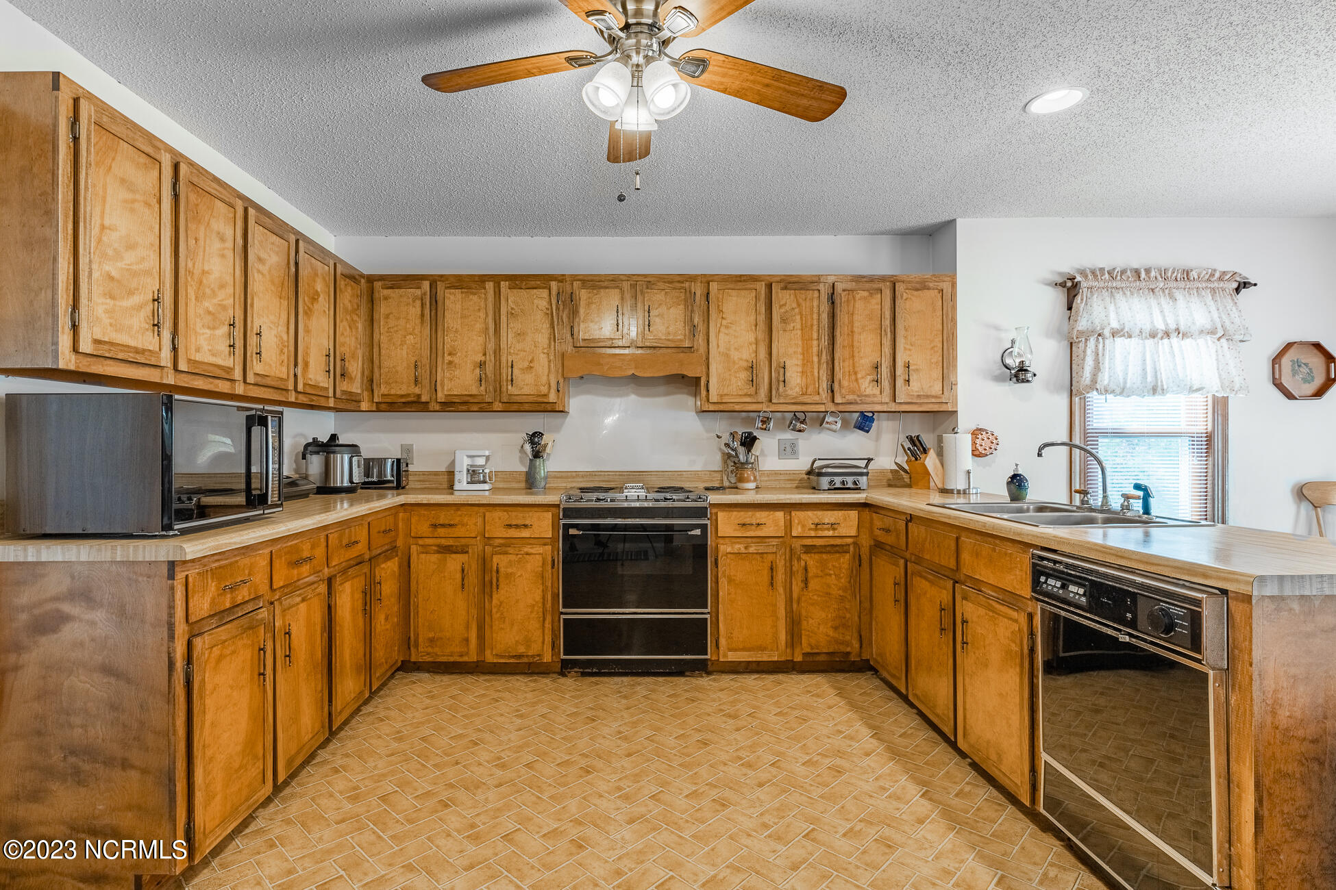 182 Huffmantown Road Richlands, NC 28574 - Photo 66 of 76 huffmantown-30