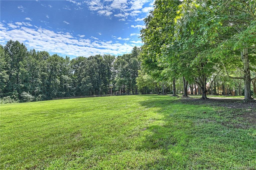2735 Beulah Church Road Matthews, NC 28104 - Photo 5 of 48 Gallery Image 5
