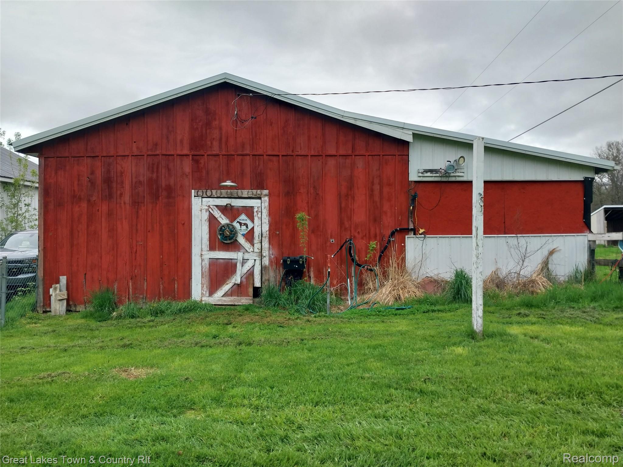 1615 Indian Road Lapeer, MI 48446 - Photo 5 of 9 View of outdoor structure