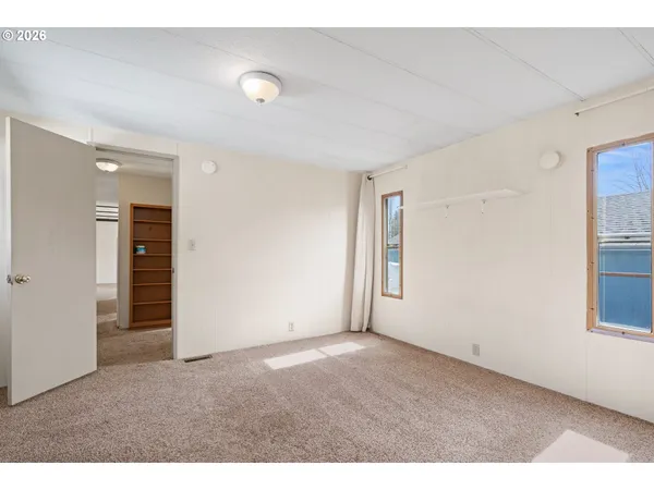 $299,900 | 1566 Laura Street, Springfield, OR 97477