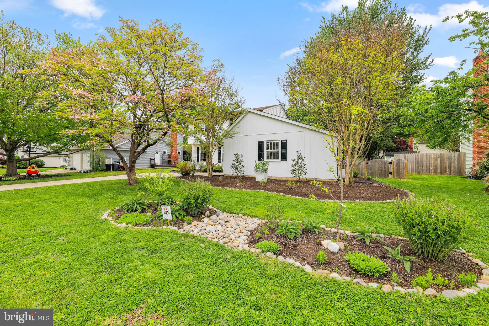 511 Perry Drive Mount Laurel, NJ 08054 - Photo 2 of 36