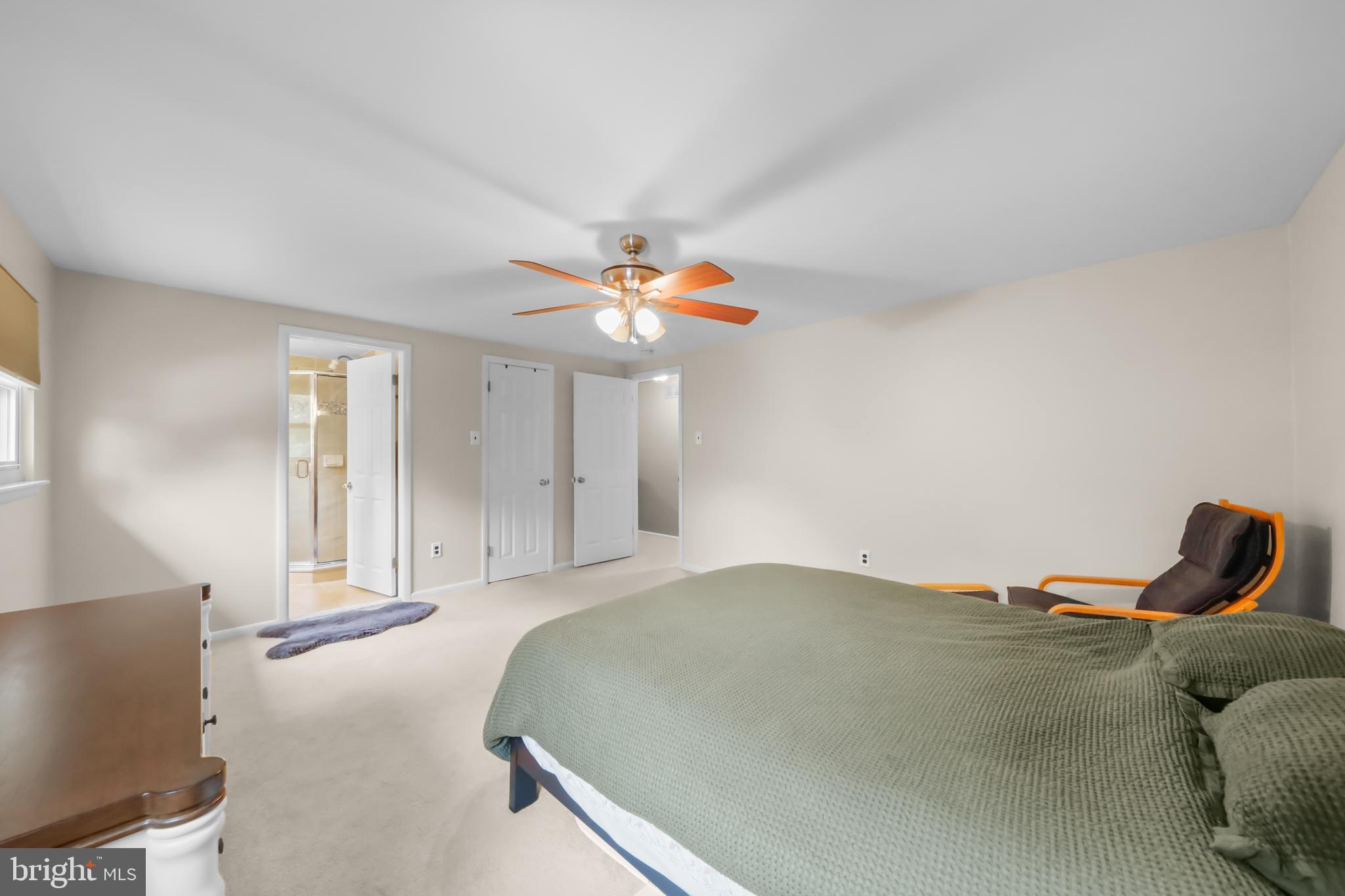 511 Perry Drive Mount Laurel, NJ 08054 - Photo 22 of 36 Primary bedroom