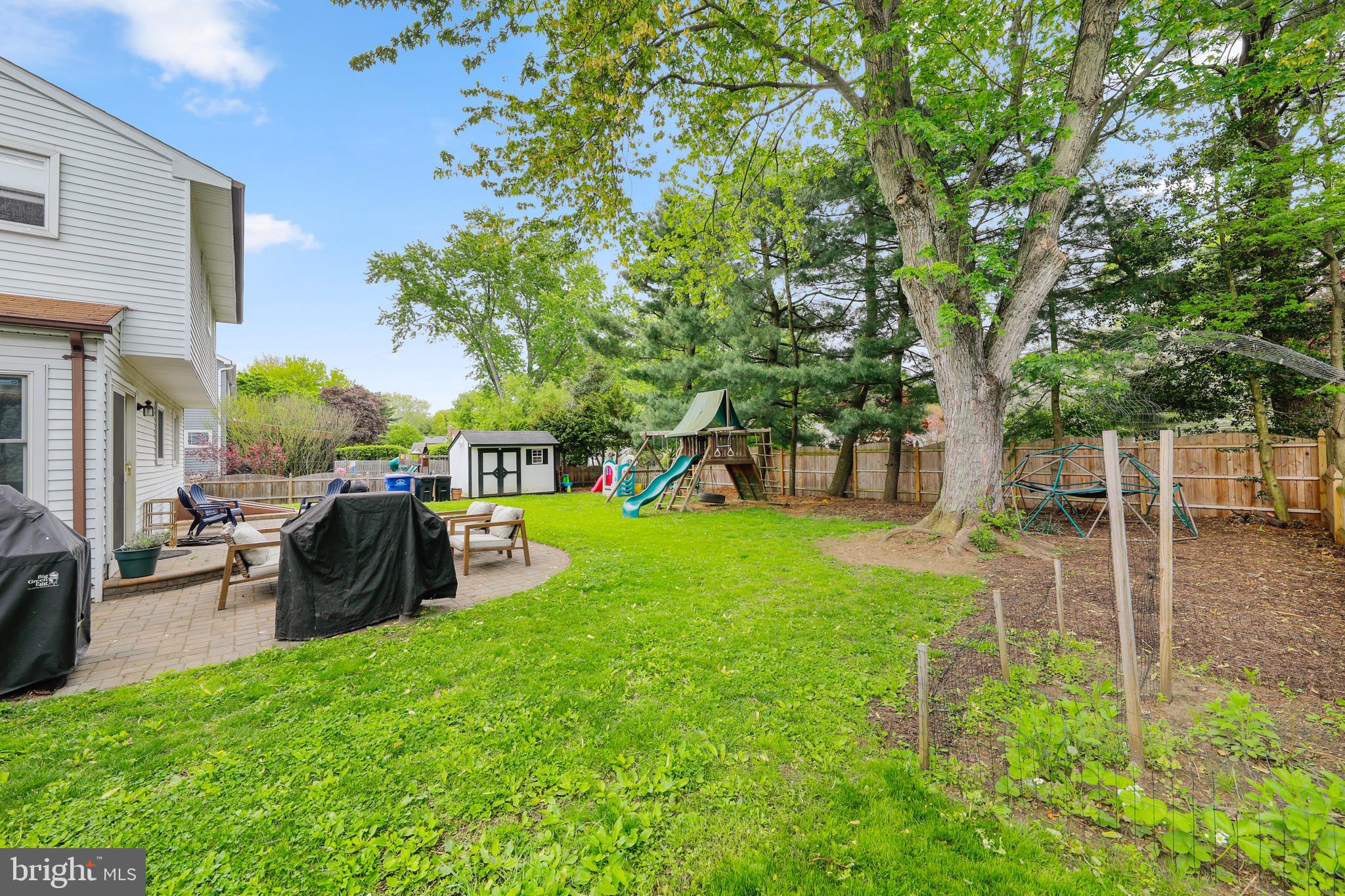 511 Perry Drive Mount Laurel, NJ 08054 - Photo 3 of 36