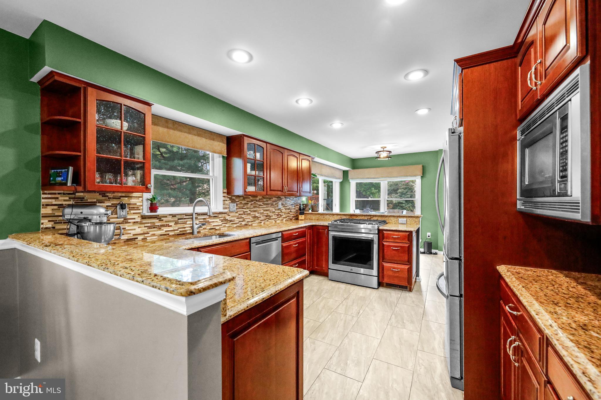 511 Perry Drive Mount Laurel, NJ 08054 - Photo 6 of 36 Kitchen